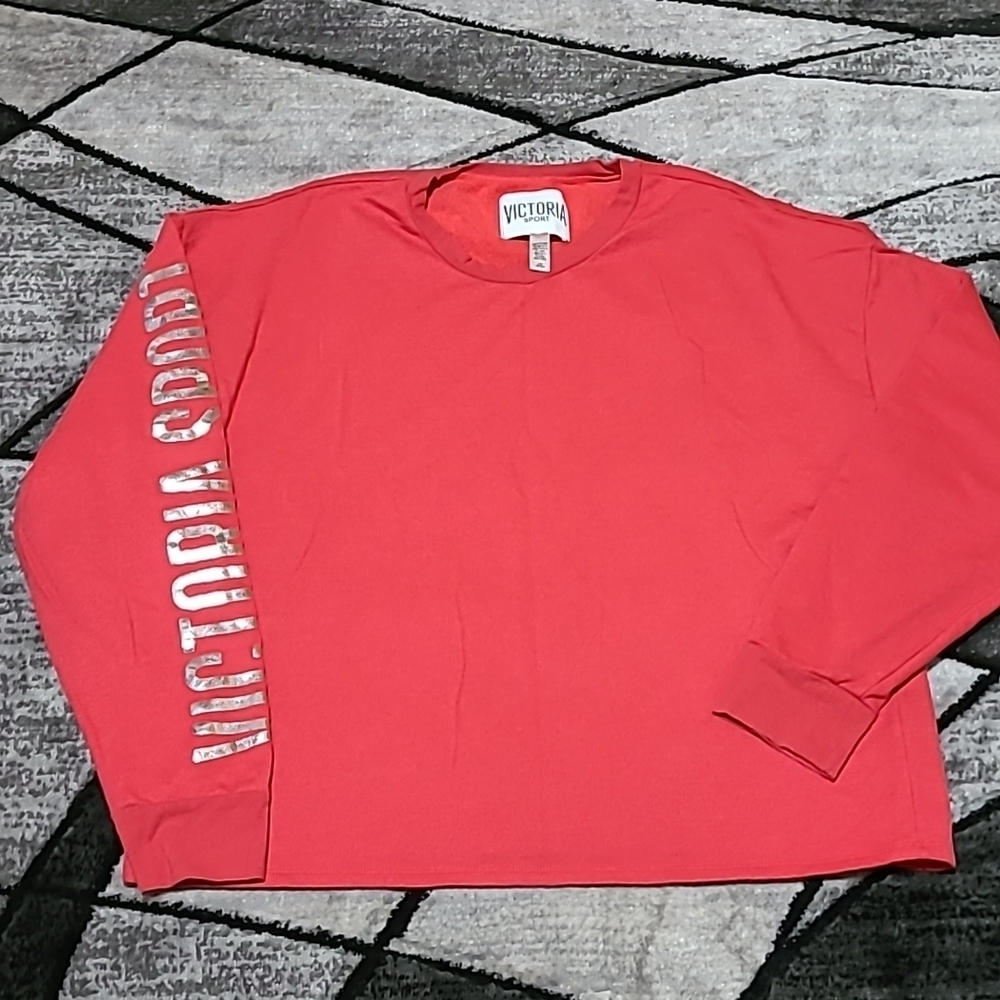 Victoria Secret 2018 Sport Shine Silver Logo Sweatshirt